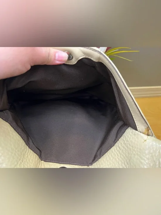Coach Hamilton Shoulder Bag - Picture 13 of 16